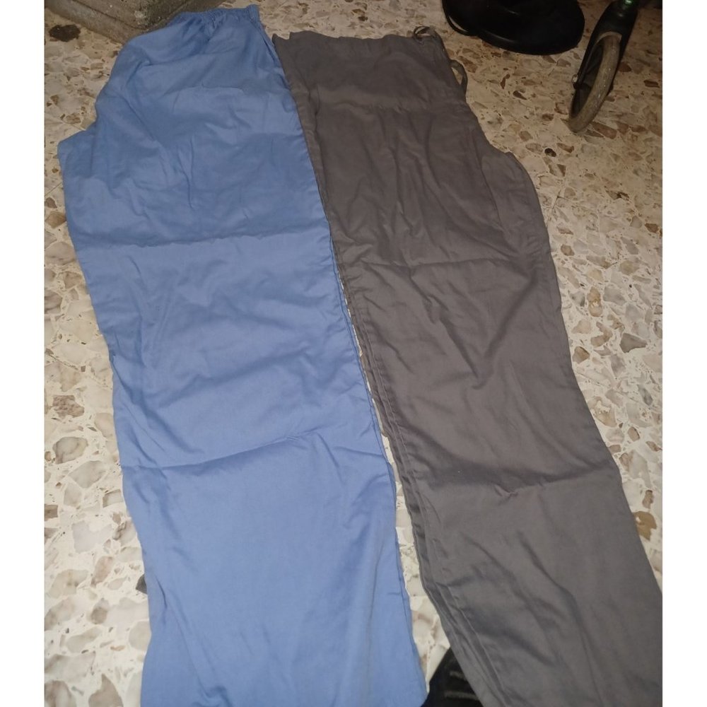 Pair of Scrub Bottoms 2XL 1 Gray 1 Blue Absolute Scrubs